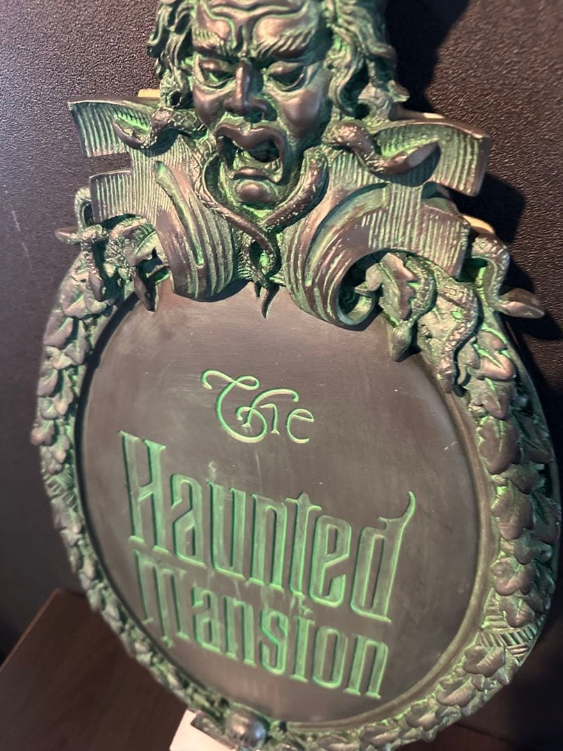 入手困難The Haunted Mansion Wall Sign