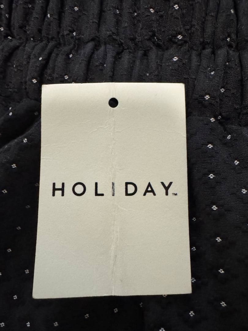 HOLIDAYラッフルストラップキュロットパンツ