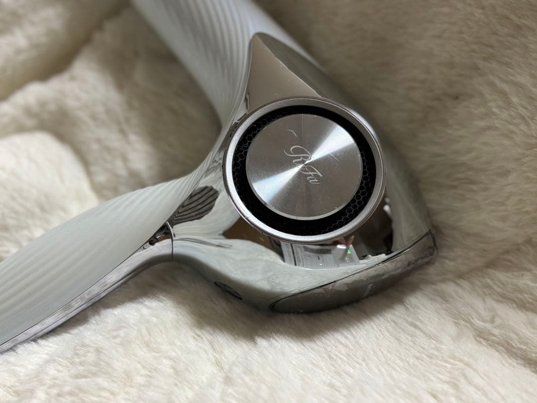 美品 リファ Refa ドライヤー RE-AJ02A 2022年製