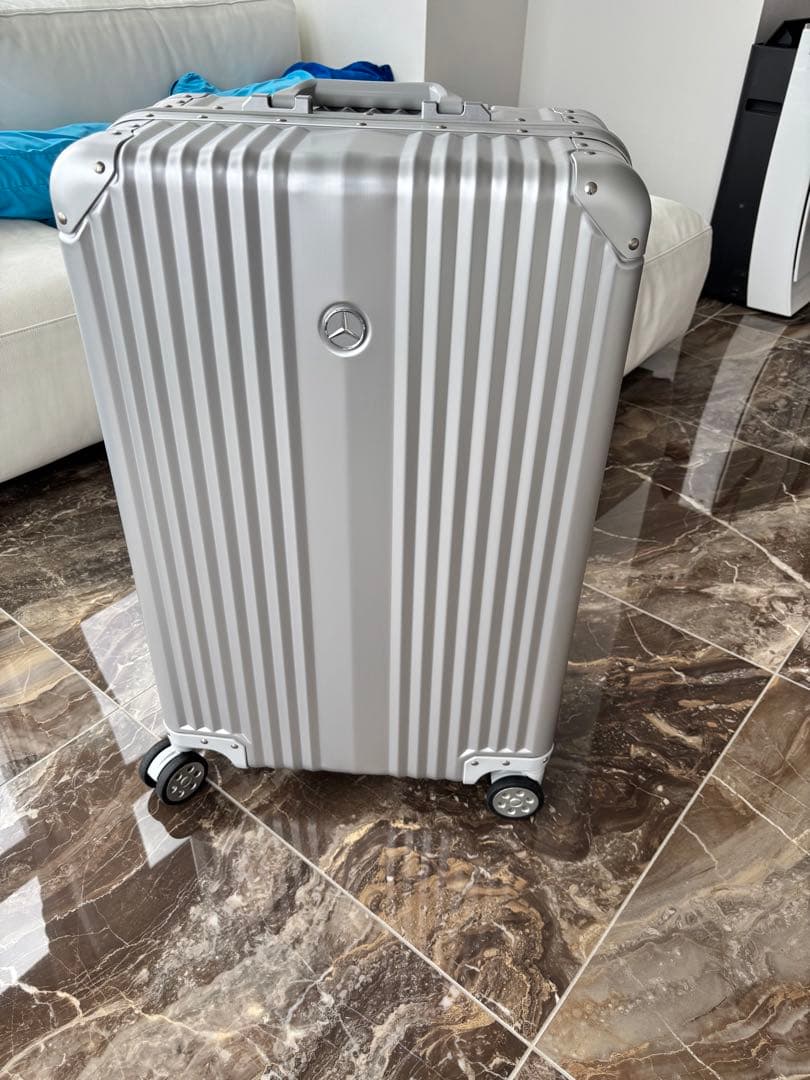 mtp@　　メルセデスベンツ　スーツケース