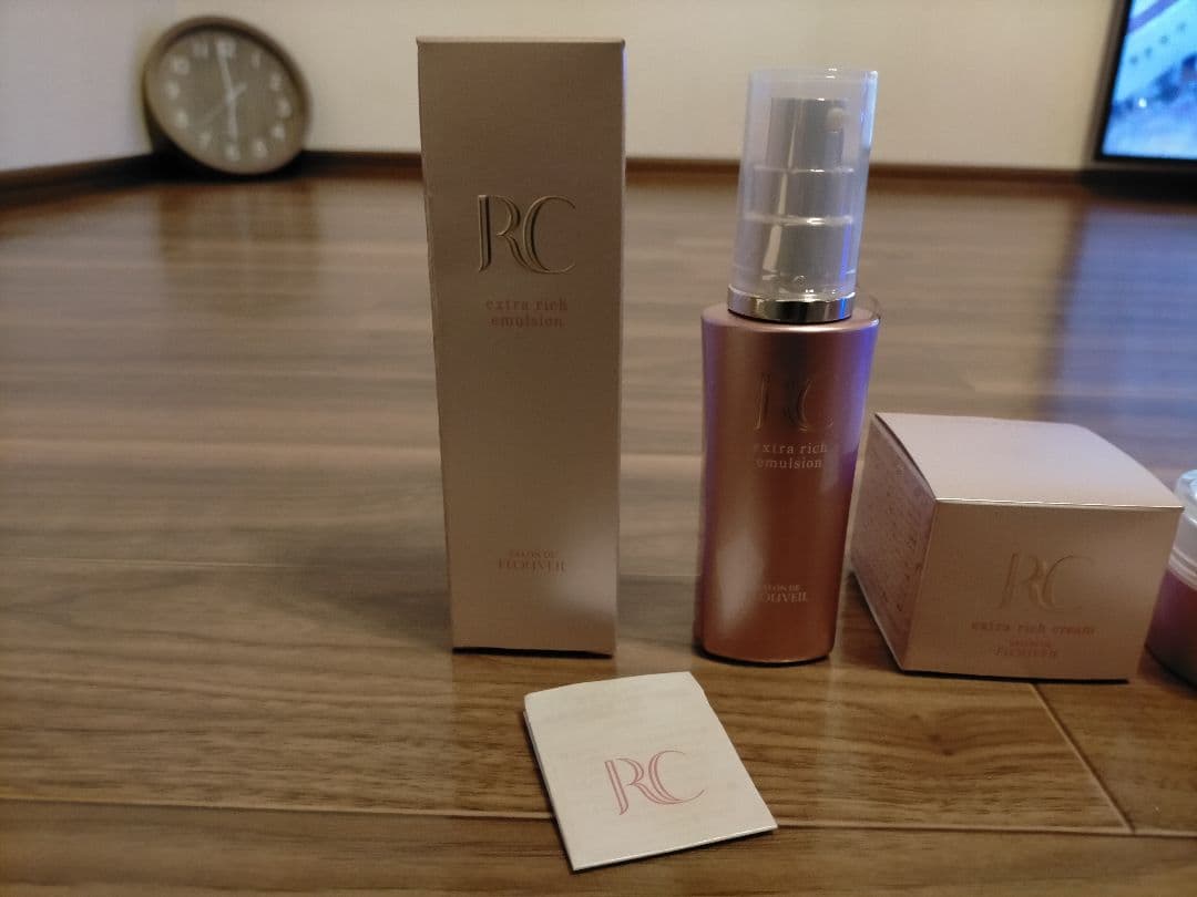 【未使用】ロワイユクラブ/エクストラリッチエマルジョン（乳液）・クリーム（保湿）