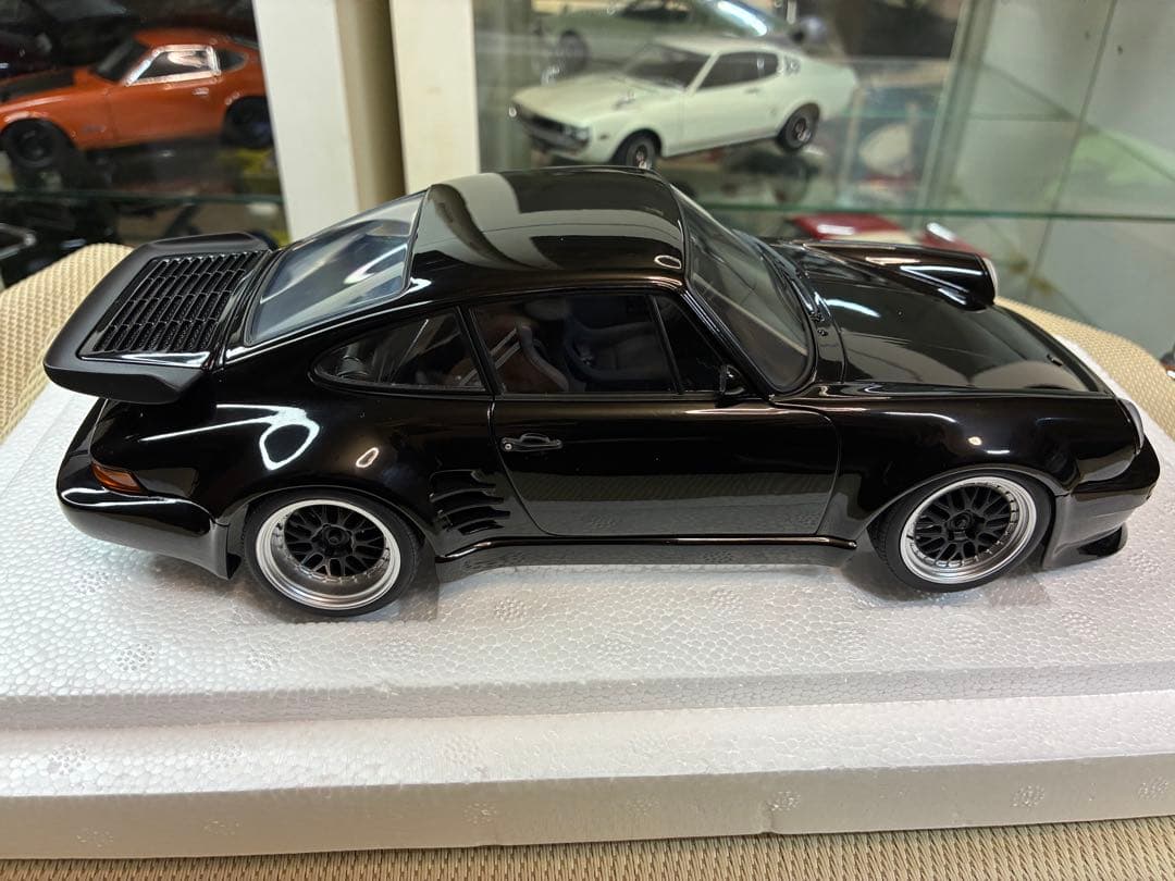 オートアート 1/18 湾岸ミッドナイト ポルシェ911ターボ コミック♯1vr