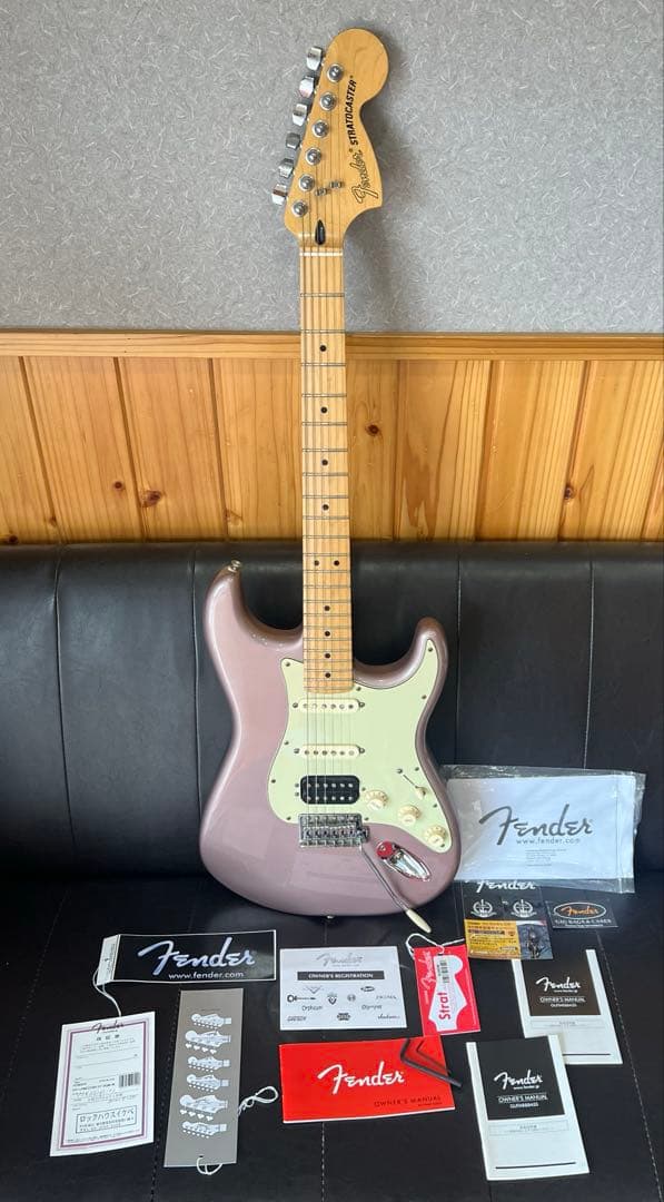 【FENDER / エレキギター 】音楽　楽器 ギター STRATOCASTER