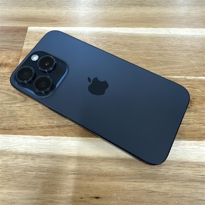 美品　iPhone 15 Pro 128gb SIMフリー版