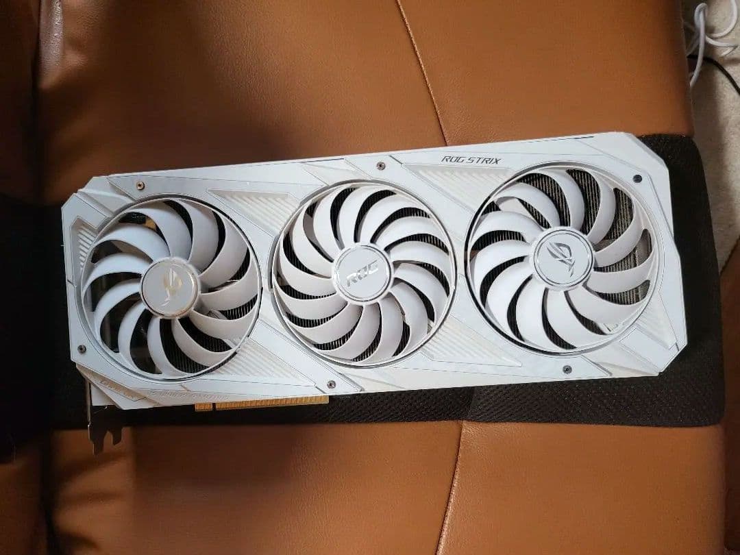 GeForce RTX　3080 rog white　nyo様分