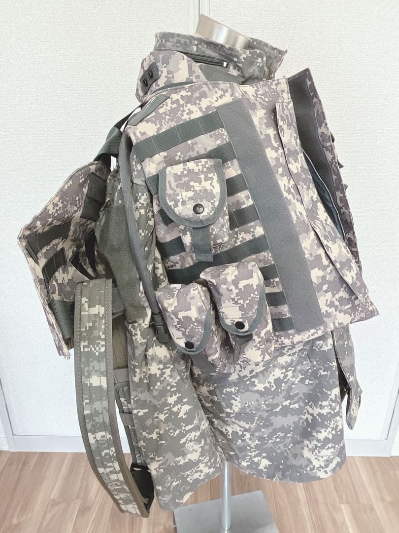 美品❗️PROPPER/ガンジャケット、ミリタリーベスト 厚手迷彩服　上セット