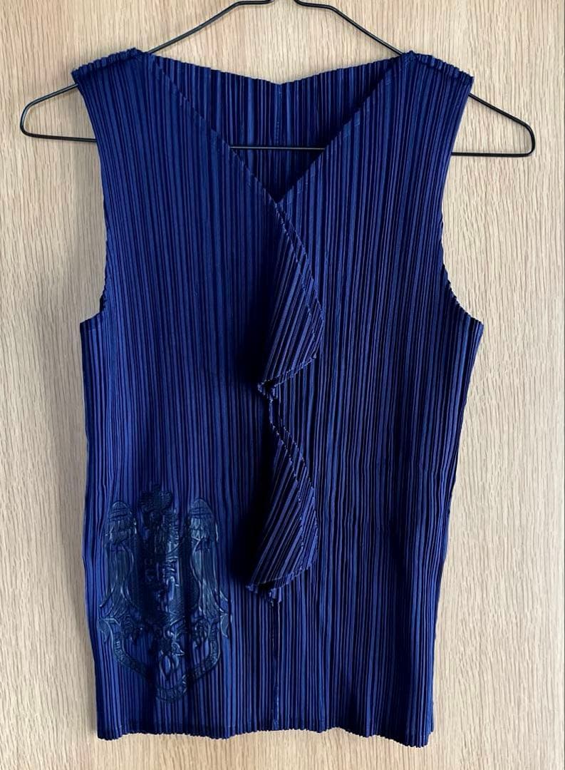 PLEATS PLEASE ノースリーブシャツ