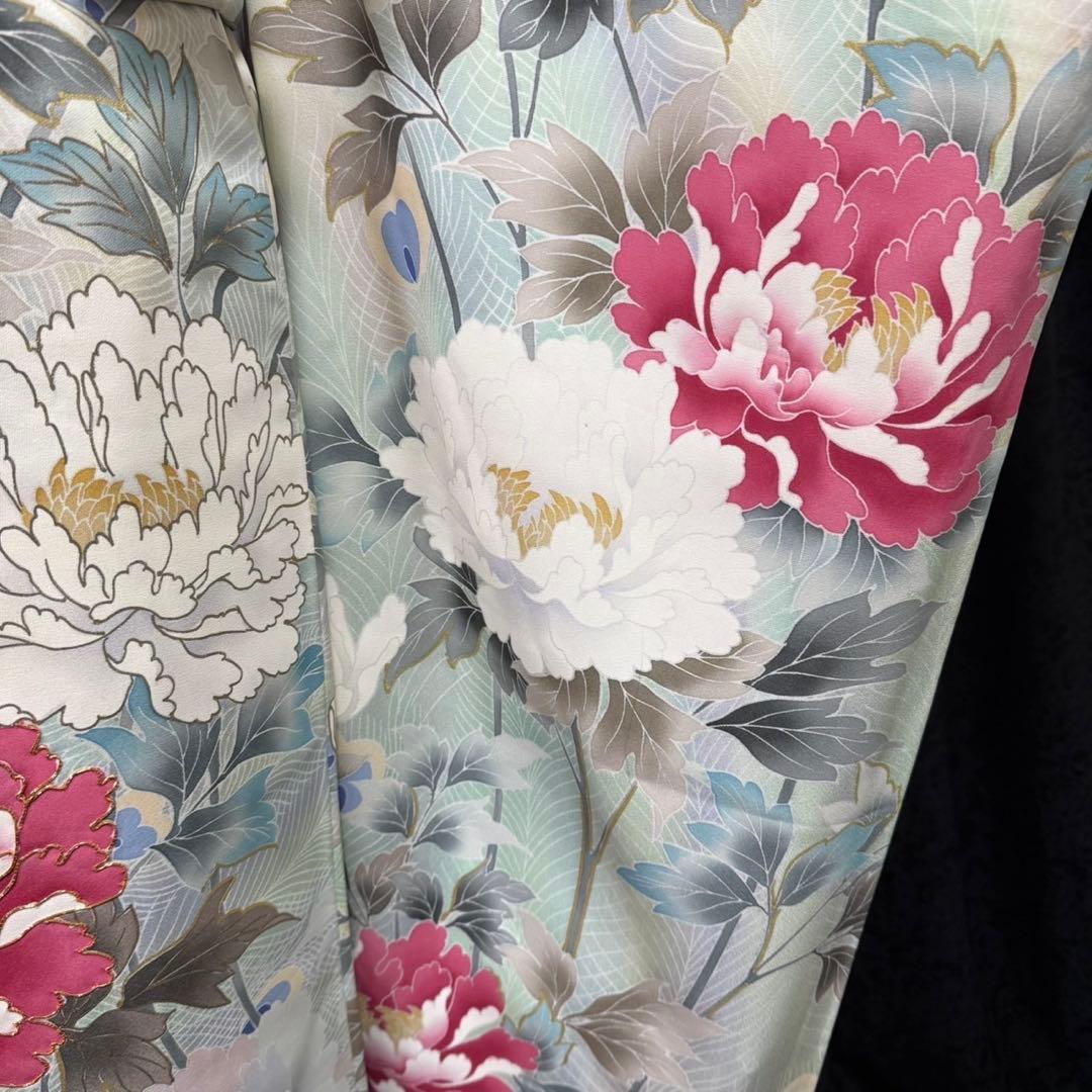 牡丹　孔雀の羽　駒刺繍　金彩　上品　逸品　フルセット　振袖　振り袖　※振袖のみ