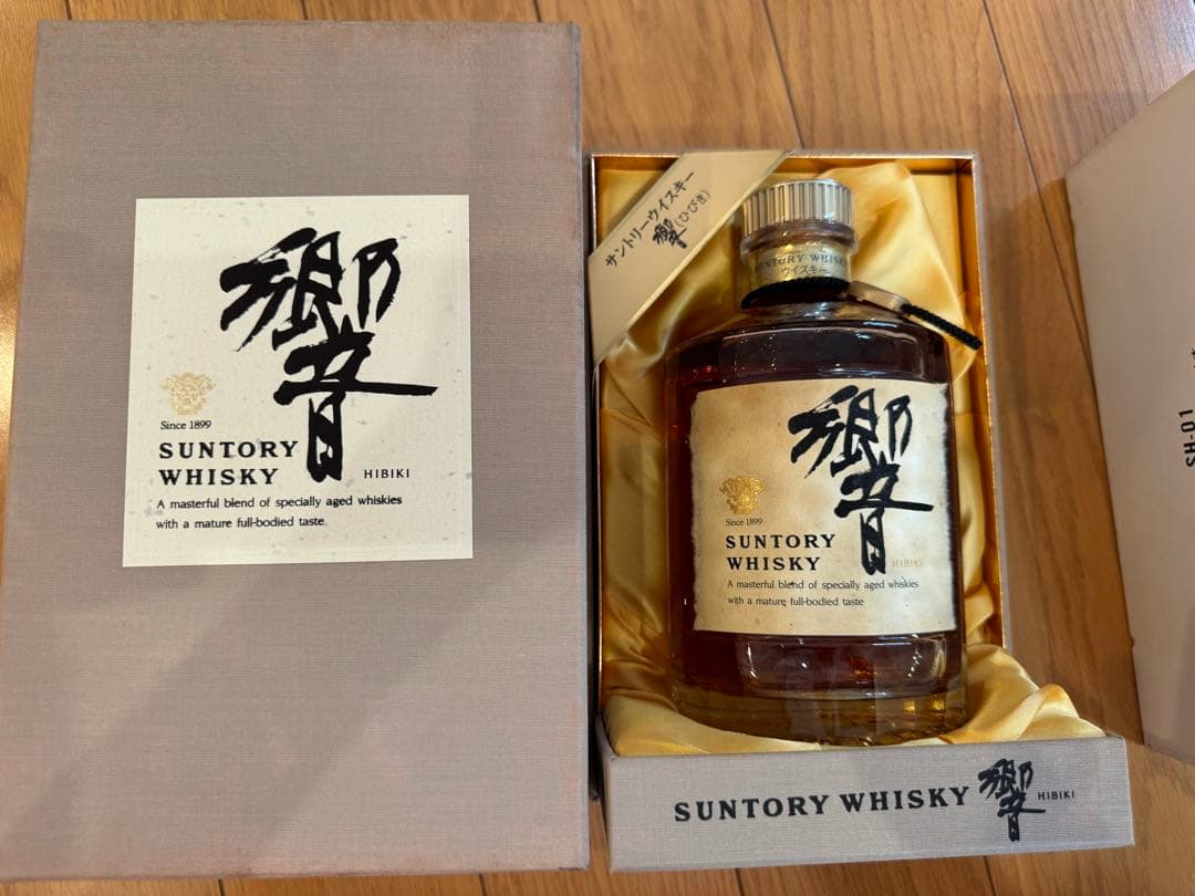 サントリー 響 HIBIKI ウイスキー 箱入りSH-01 金キャップ