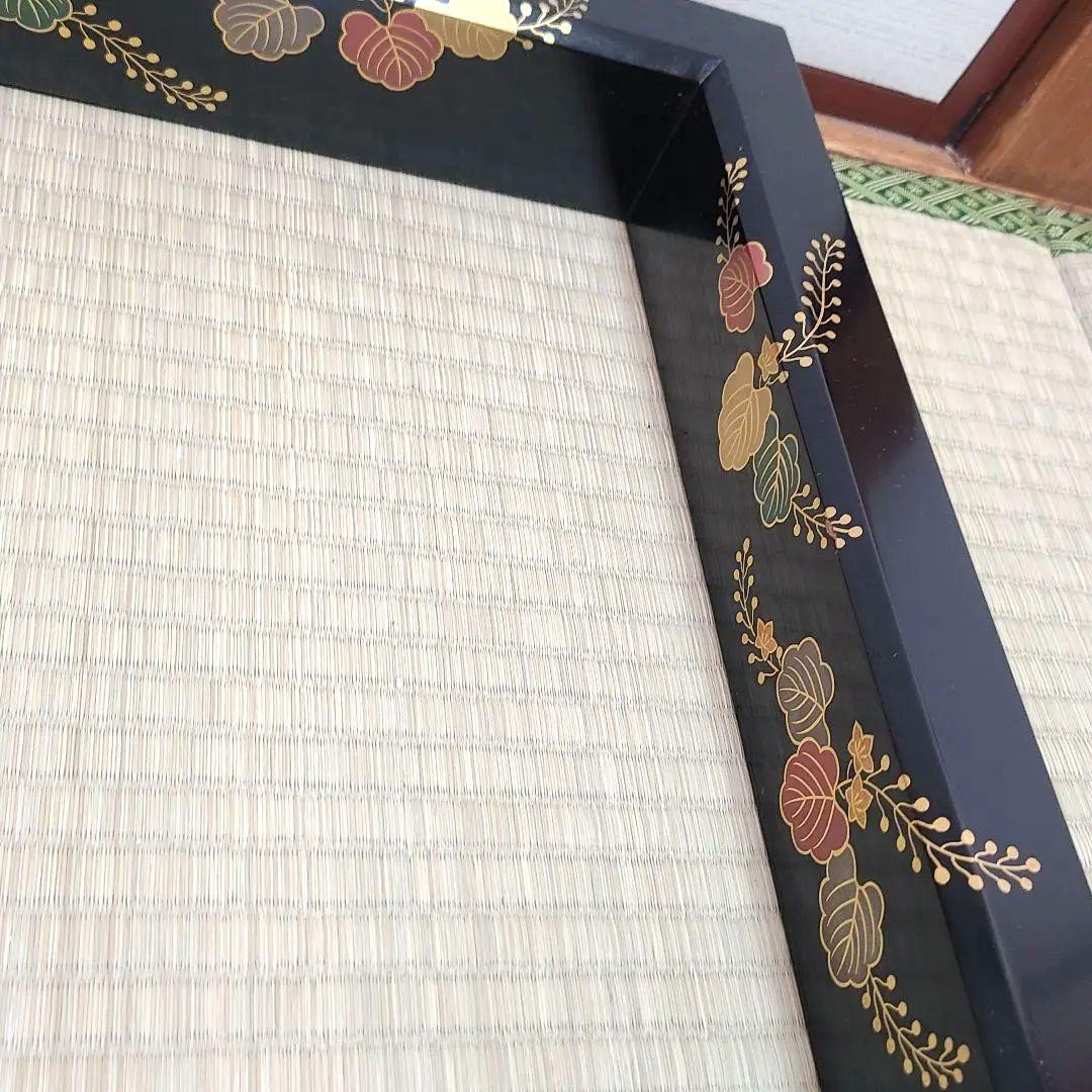 炉縁　塗師哲山作　踊桐蒔絵