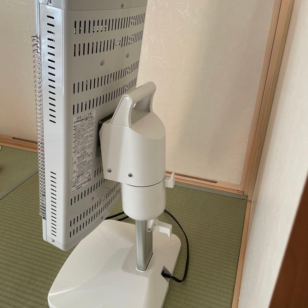 コアヒート　遠赤外線ストーブ　コロナ　CH-129R 2019年製　電気ヒーター