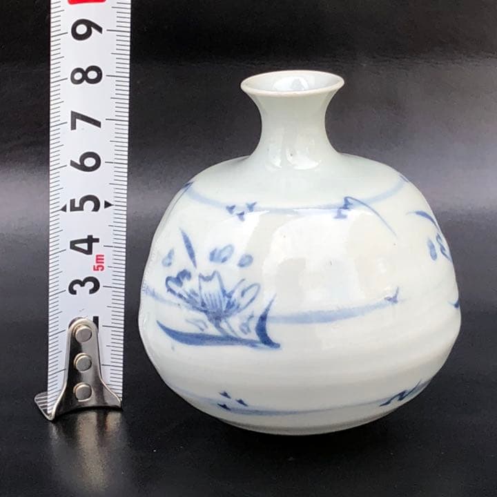 古美術品◼️蝶々が飛び跳ねている様な可愛い雰囲気の壺、壷、花瓶、徳利？