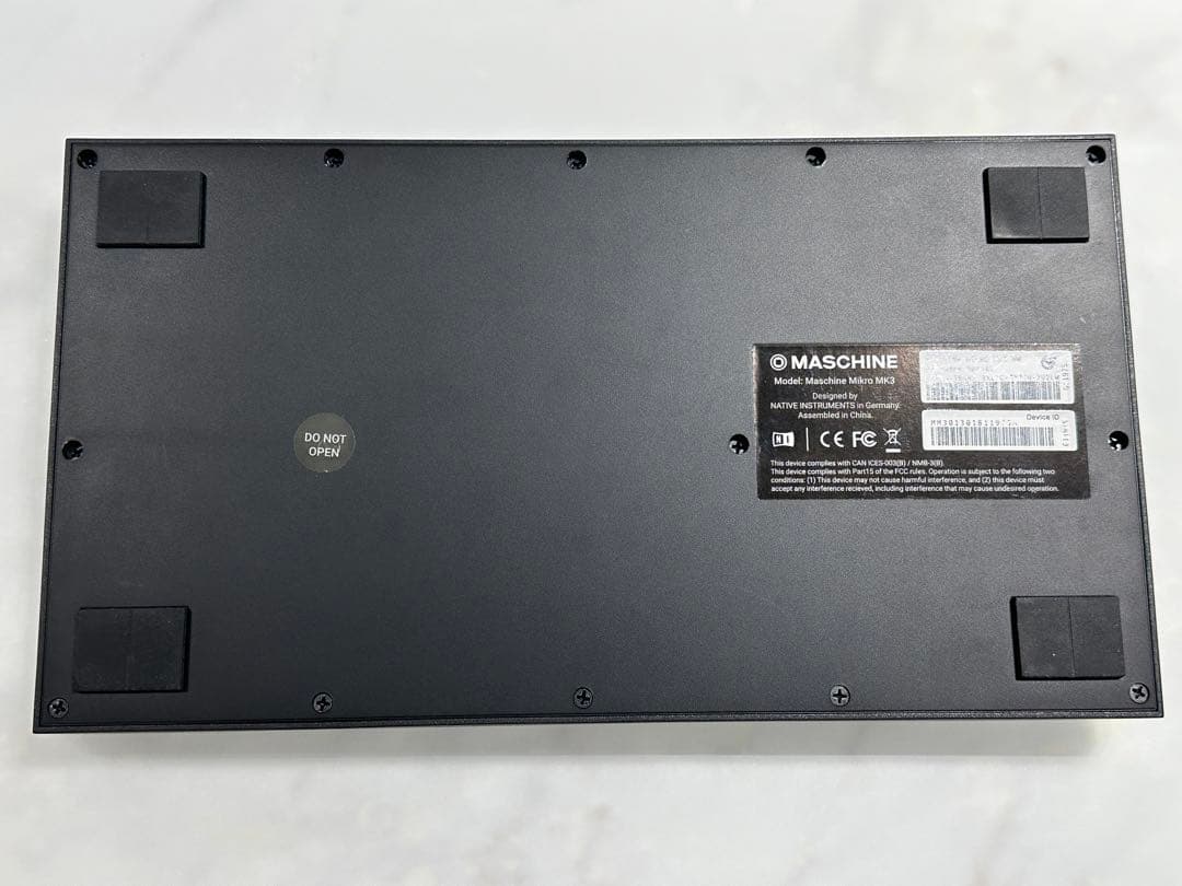 [付属品欠品]NATIVE INSTRUMENTSグルーヴ制作MIKRO MK3