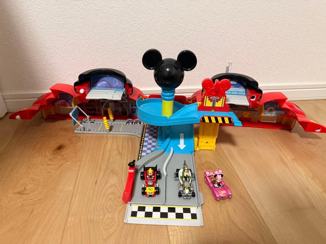 ディズニー 　トミカ　ミッキーマウスとロードレーサーズ