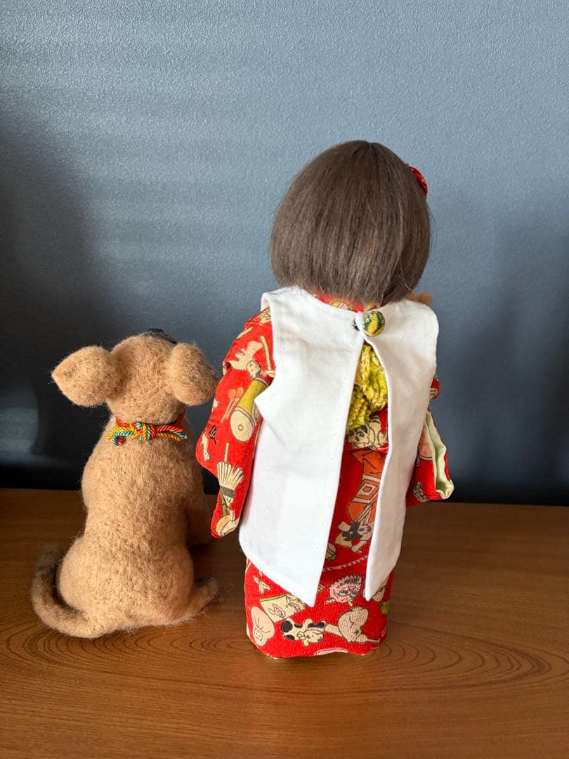 創作人形とフェルト犬のセット(高さ29cm)