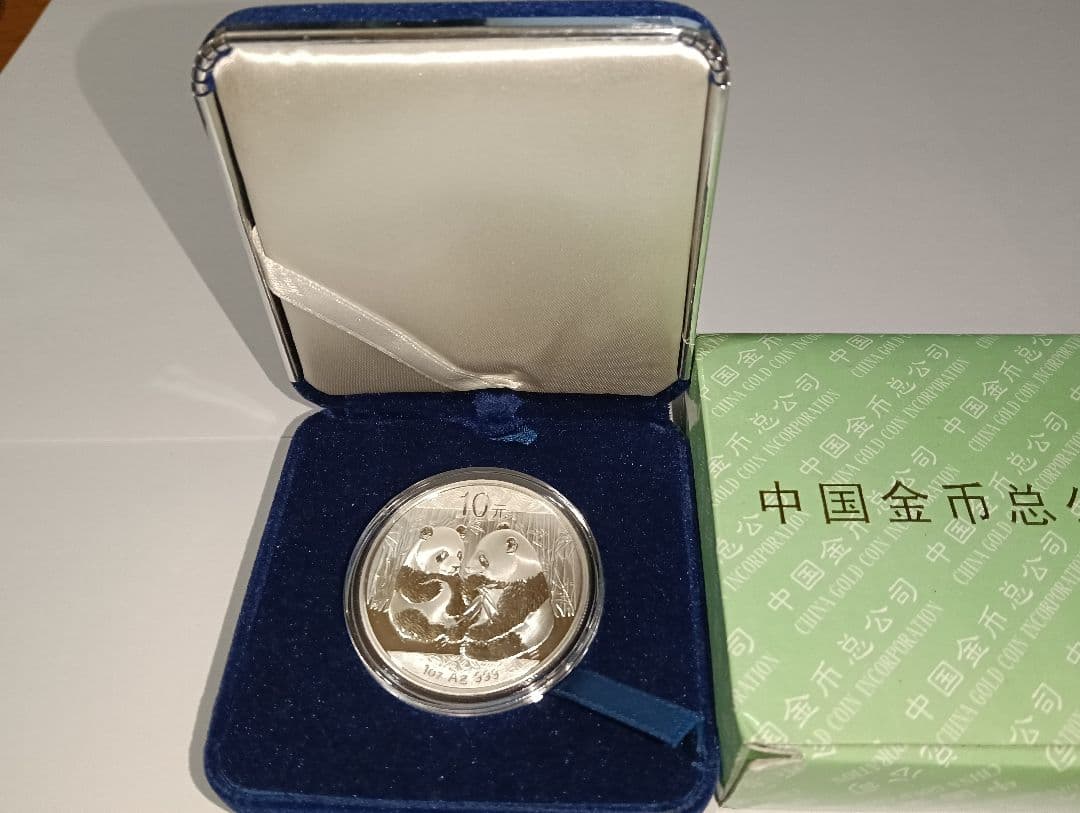 ⁂【2009年中国 パンダ銀貨 1オンス 】⁂品位.999 純銀製⁂　プリーフ