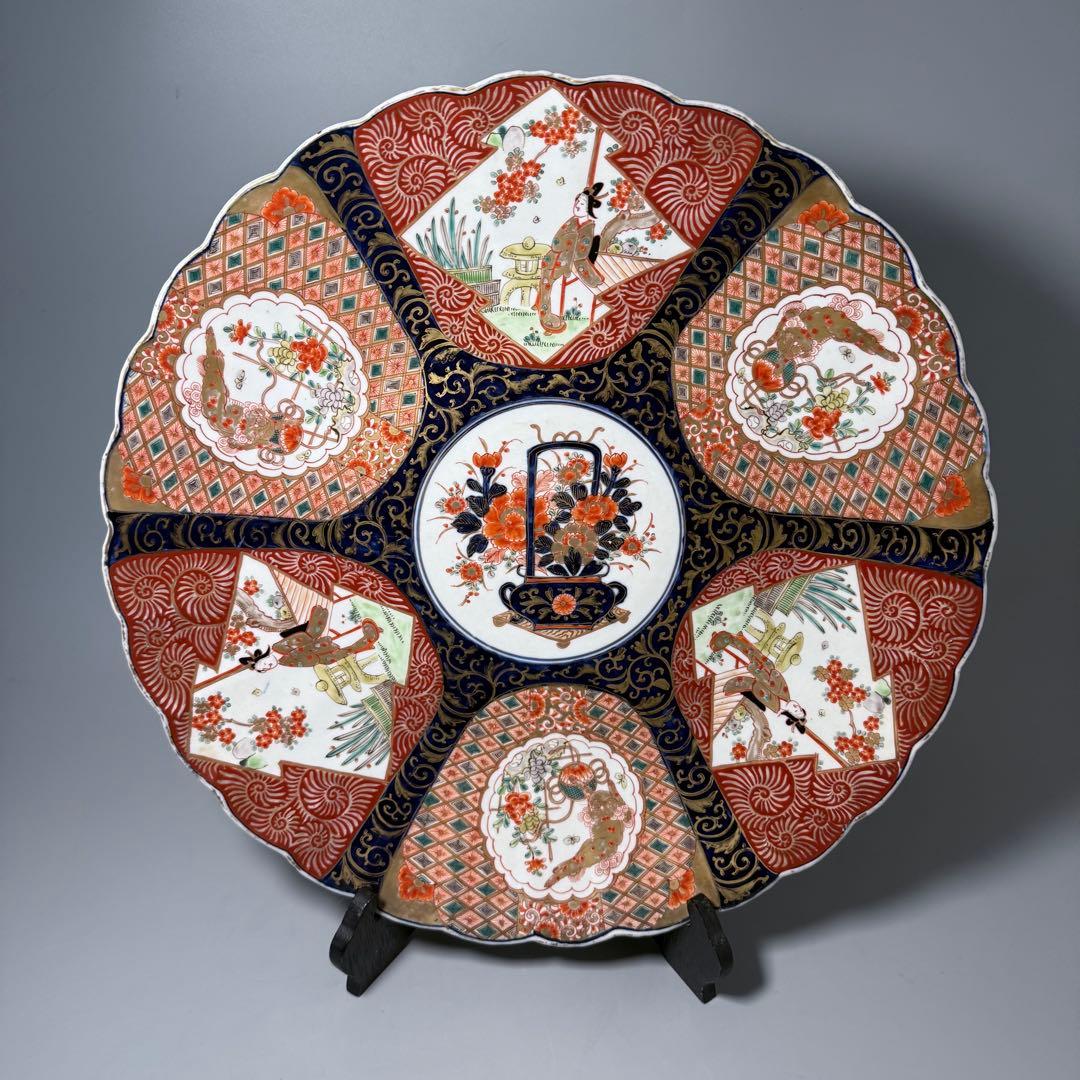 幕末〜明治期　赤絵　花籠文菊花形大皿　獅子牡丹　人物画　上手物　直径40.7cm