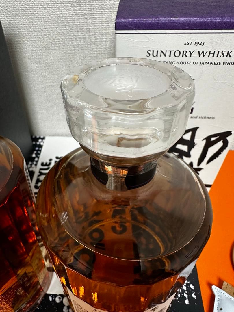新品未開封サントリー響 21年 花鳥風月 意匠ボトル& ジャパニーズハーモニー