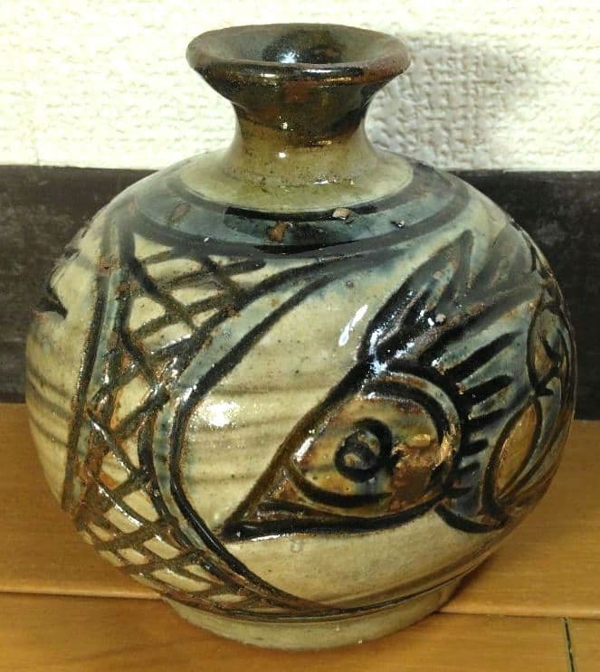 人間国宝 金城次郎 丸壺 栞 共箱 美品 壺屋焼 やちむん 壷屋焼 窓絵 笑魚