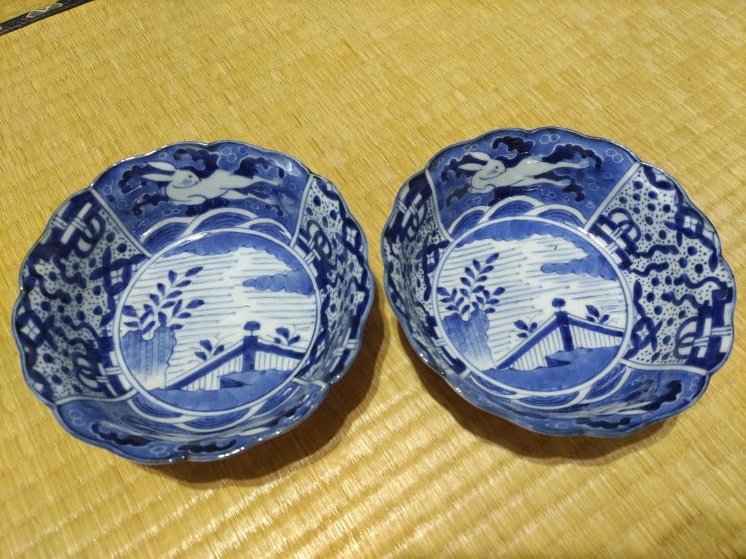 ２客セット　古伊万里　染付　波乗り　兎・ウサギ　鉢・皿（径17㎝）