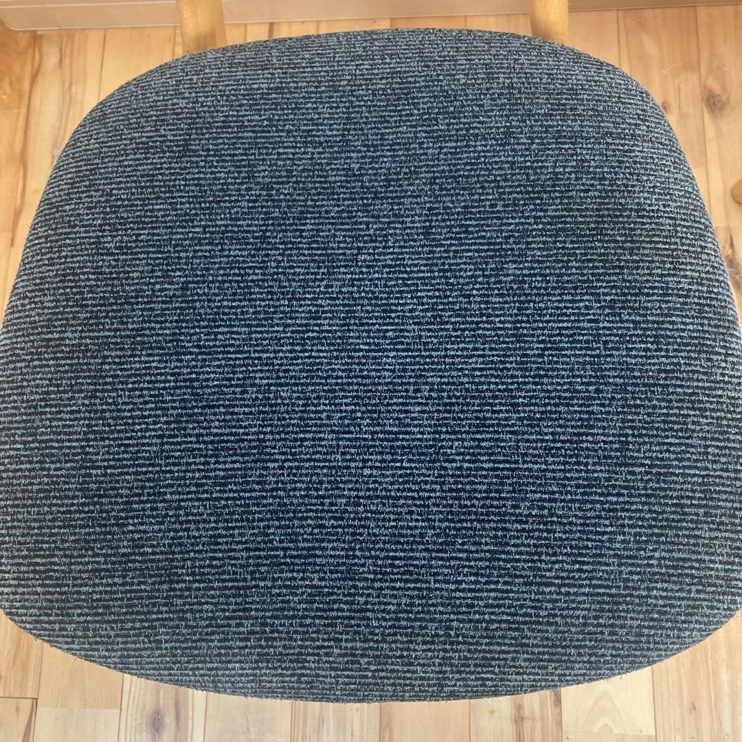 美品　QUON/クオン　プラム　ダイニングチェア2脚　椅子