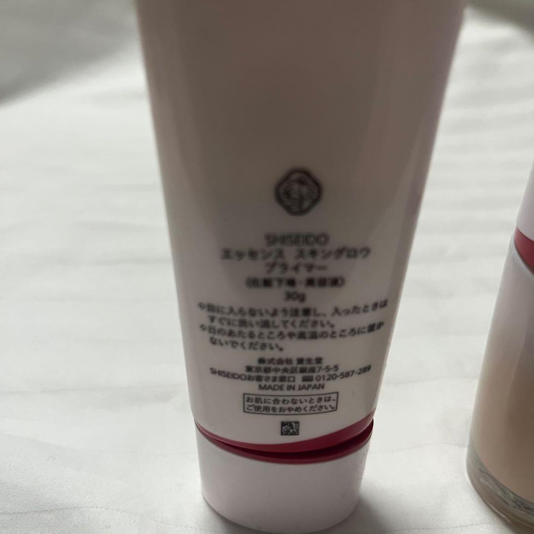 SHISEIDO エッセンス スキングロウ ファンデーション プライマー