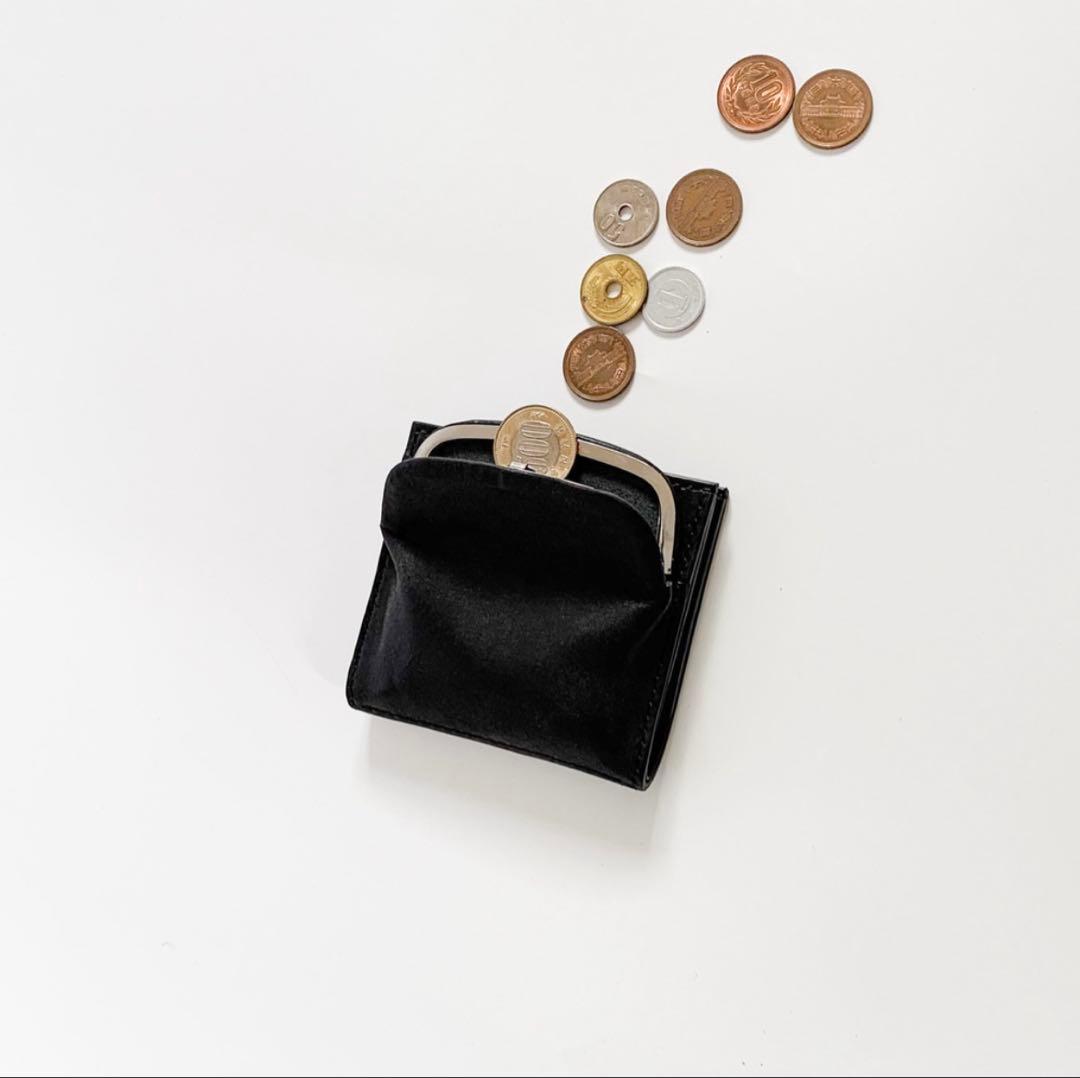 り*ご様 天溝がま口の二つ折り財布 【がま口ウォレット】 chroi's wal