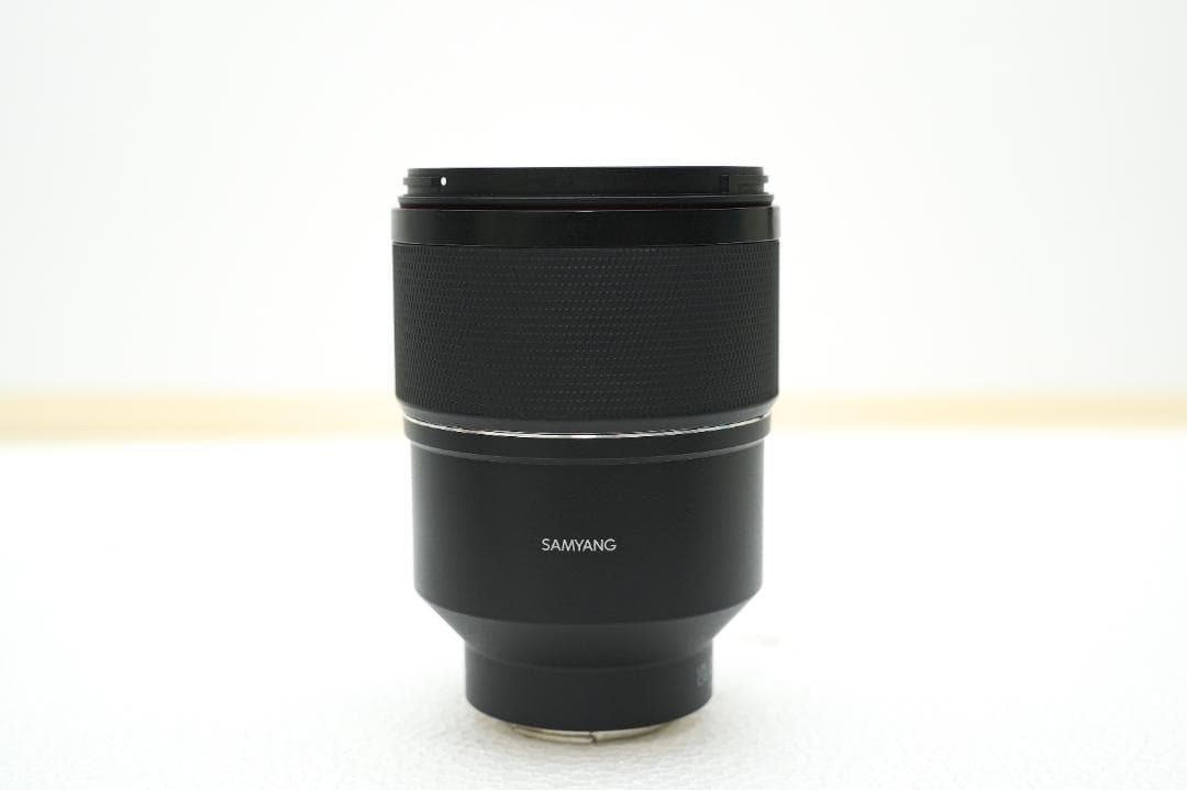 【フィルター付】SAMYANG AF 135mm F1.8 FE