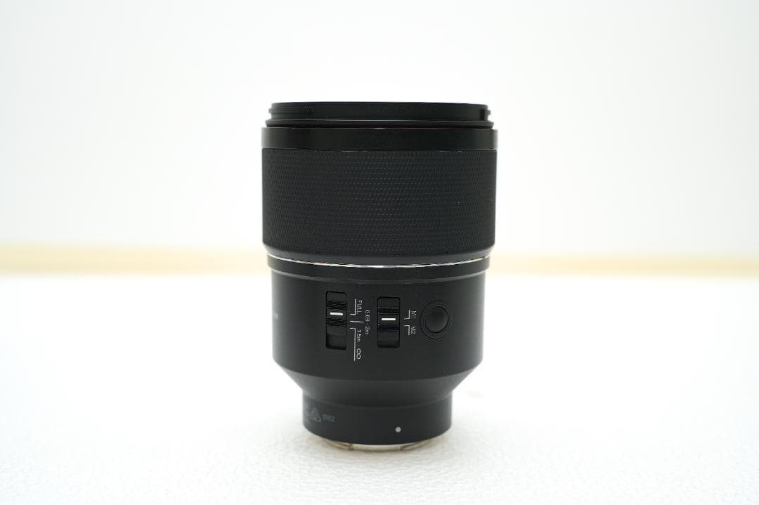 【フィルター付】SAMYANG AF 135mm F1.8 FE