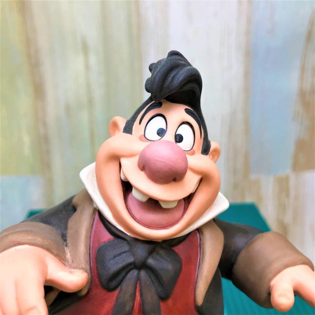 WDCC 美女と野獣 ル フウ Le Fou ピンバッチ付き フィギュア