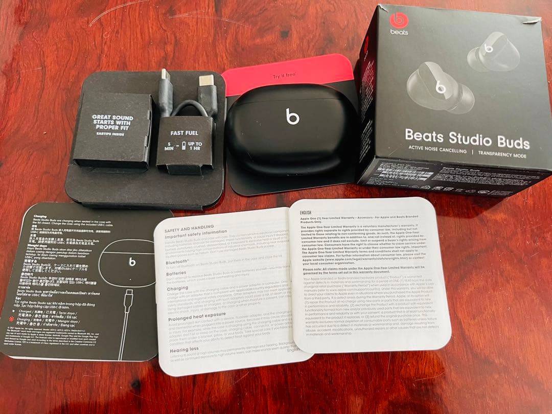 ヘッドホン Beats by Dr Dre STUDIO BUDS BLACK