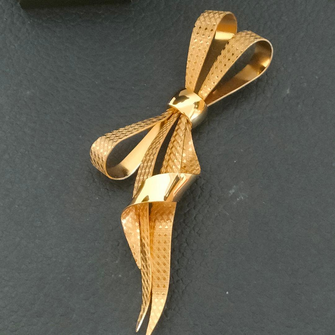 クリスチャンディオール　リボンモチーフ　ブローチ　特大　11cm