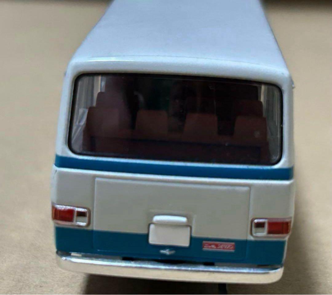 トミカリミテッドヴィンテージネオ ニッサン シビリアン