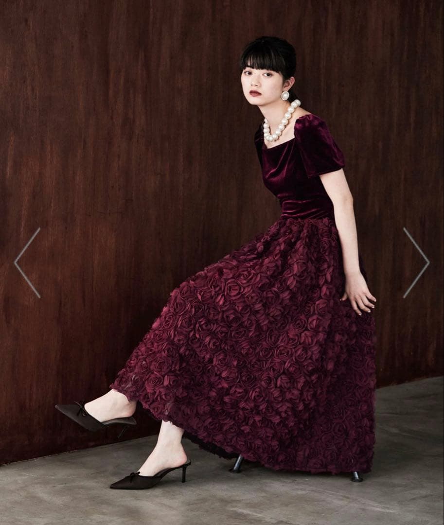 ベロアロゼットフレアドレス　etoll. バーガンディ