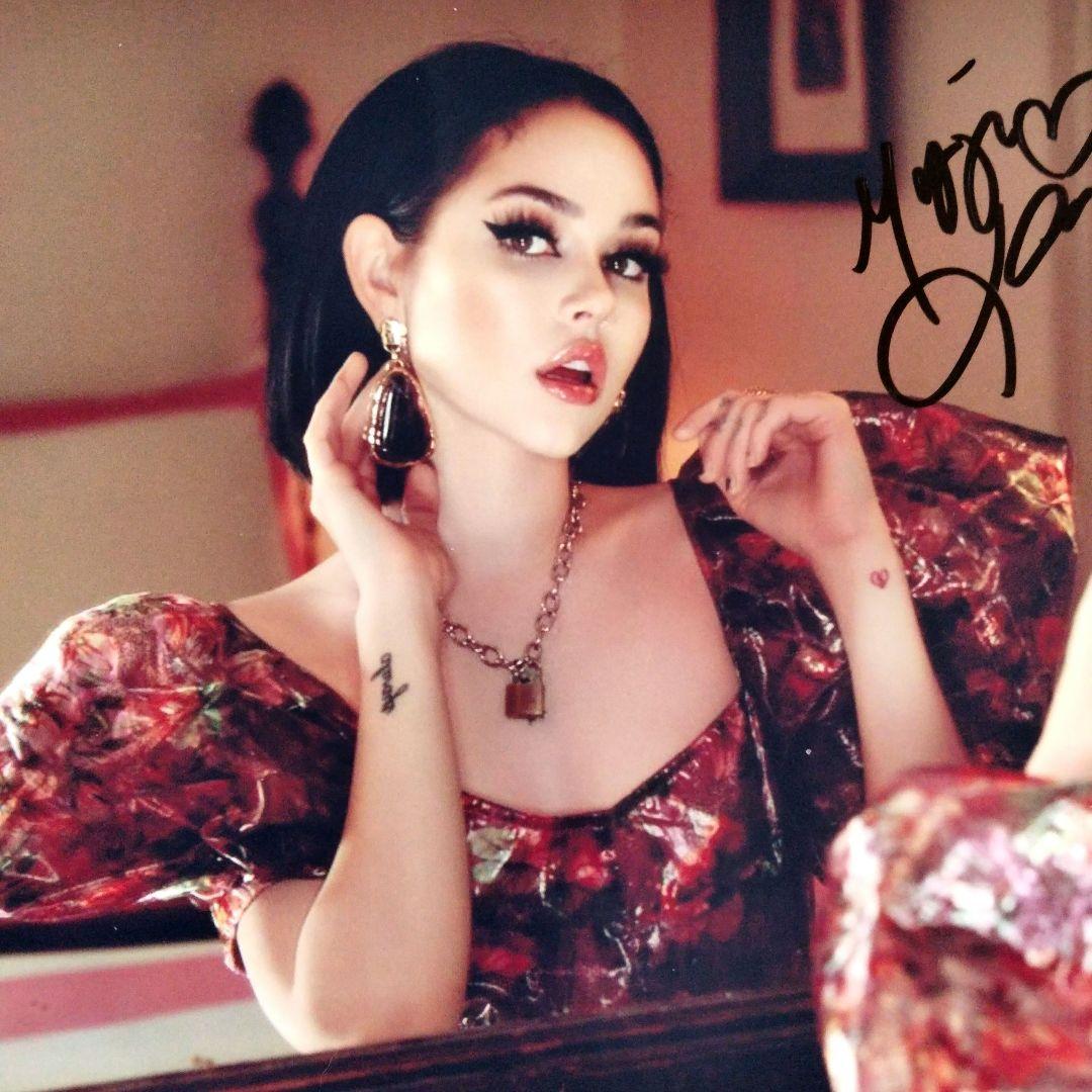 セール中…マギー・リンデマン直筆サイン入り超大型写真…プリティーガール