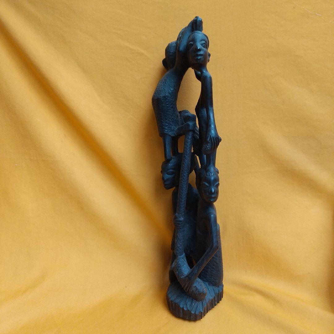 東アフリカの木彫り人形 コマンデ