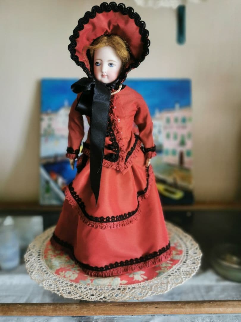 アンティーク ゴーチェ フレンチファッションビスクドール 赤と黒のドレス ２号