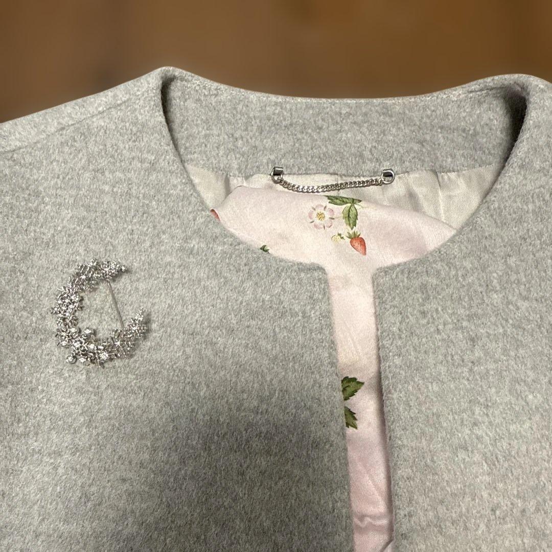 【ほぼ新品】ヴァンドームブティック　雪の結晶ブローチ