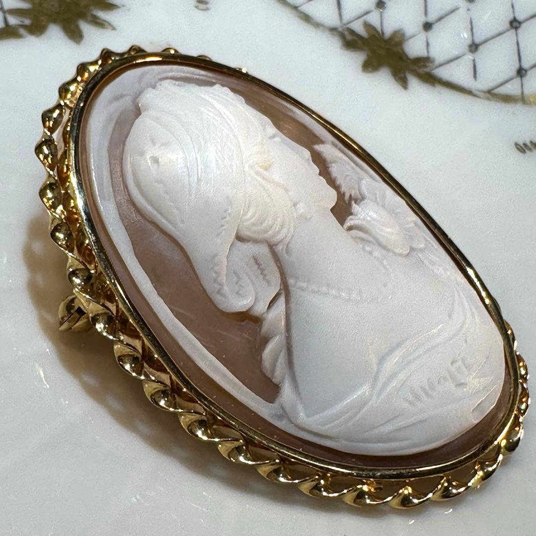 K18 ￼シェルカメオ ブローチ、ペンダントトップ兼用