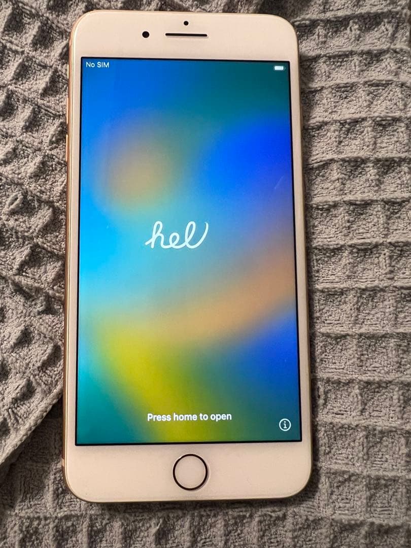 iPhone8Plus ゴールド　256GB