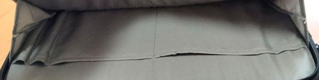 【タグ説明書カギ付き】半分の厚みで収納できるソフトキャリーケースS 36L 黒