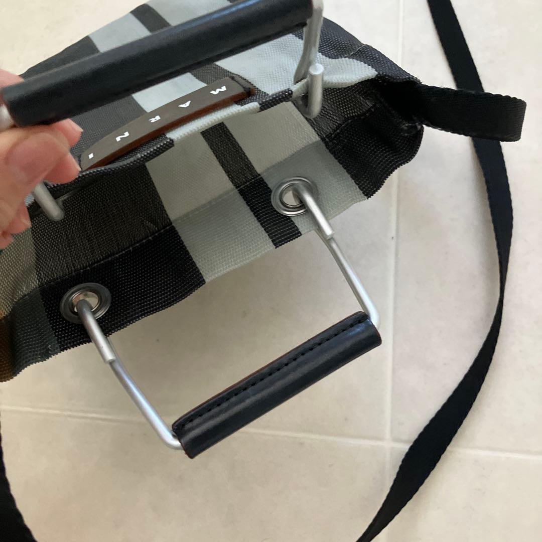 マルニ☆★マルニフラワーカフェ　ショルダーバッグ♪♪ストライプ