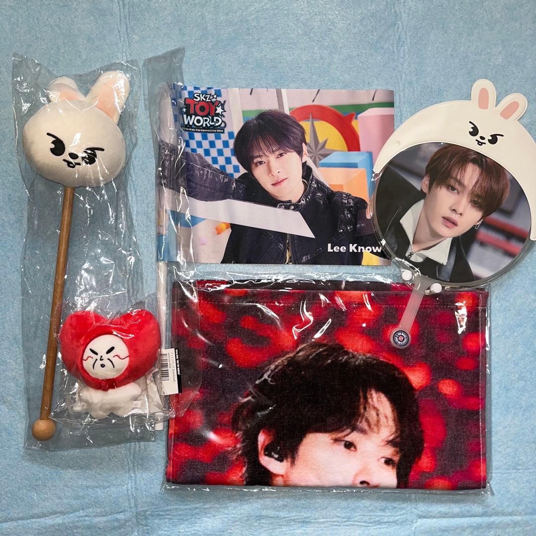 stray kids スキズ リノ leeknow リービットLeebit