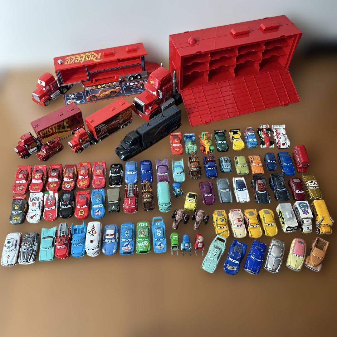 限定値下　廃盤レア希少　カーズ ディズニー トミカ 大きなマックトレーラー