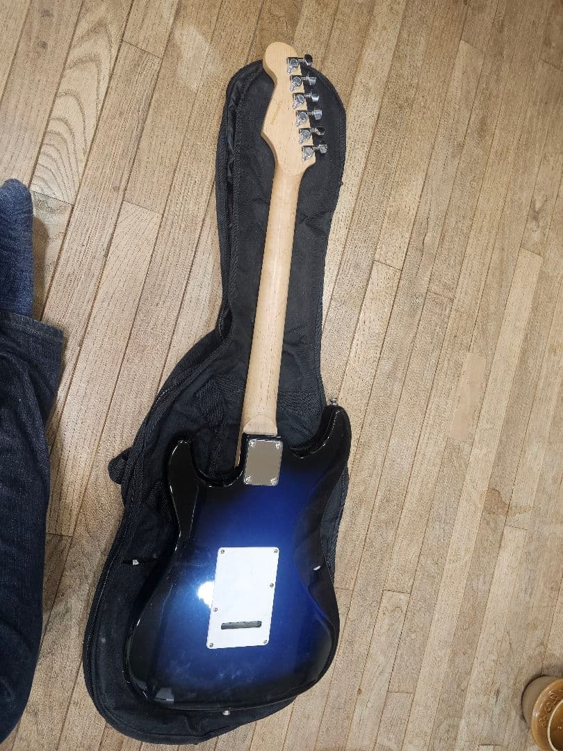 【エレキギター】Legend レジェンド エレキギター ストラトタイプ