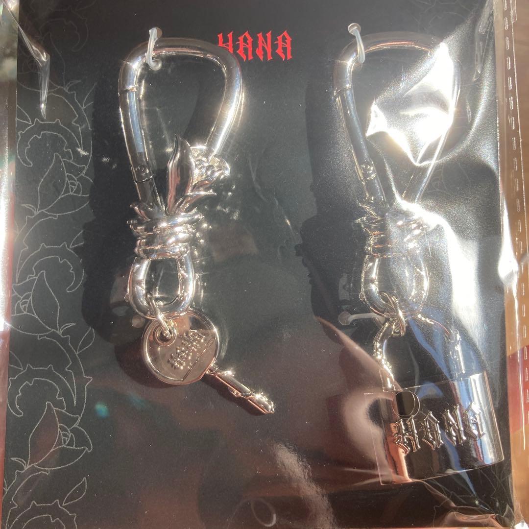 HANA グッズ　カラビナ