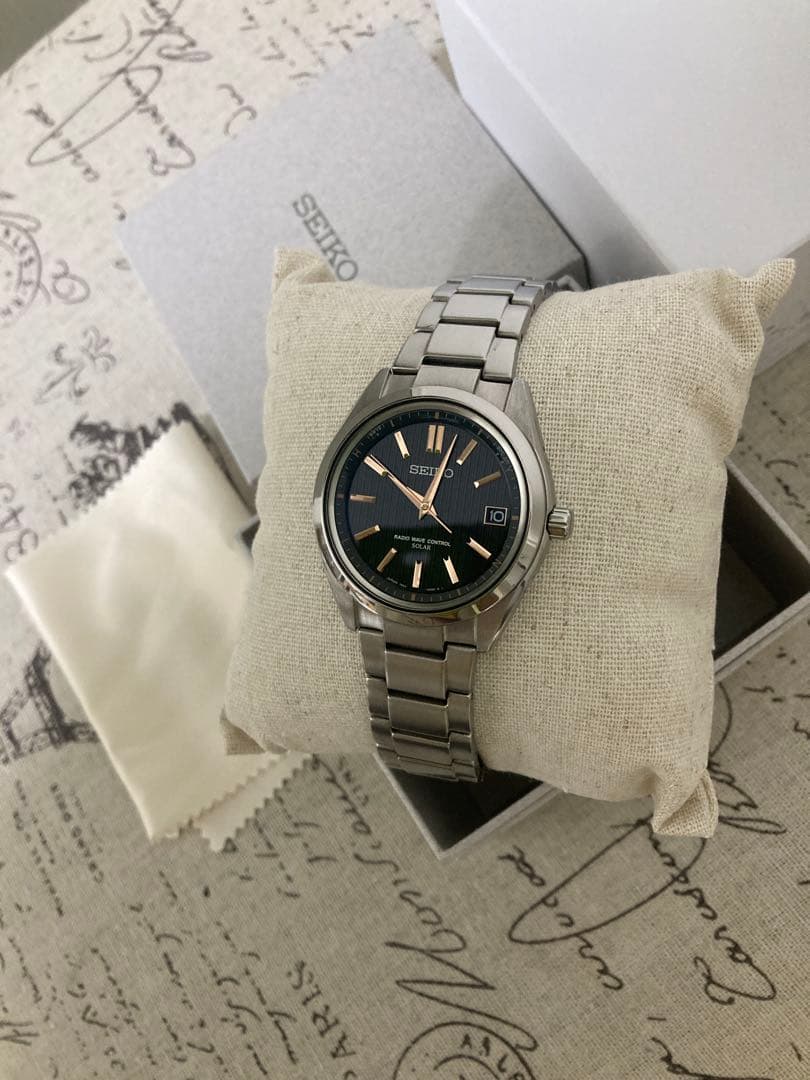 良品！セイコー SEIKO ブライツ チタン 電波ソーラー sagz087