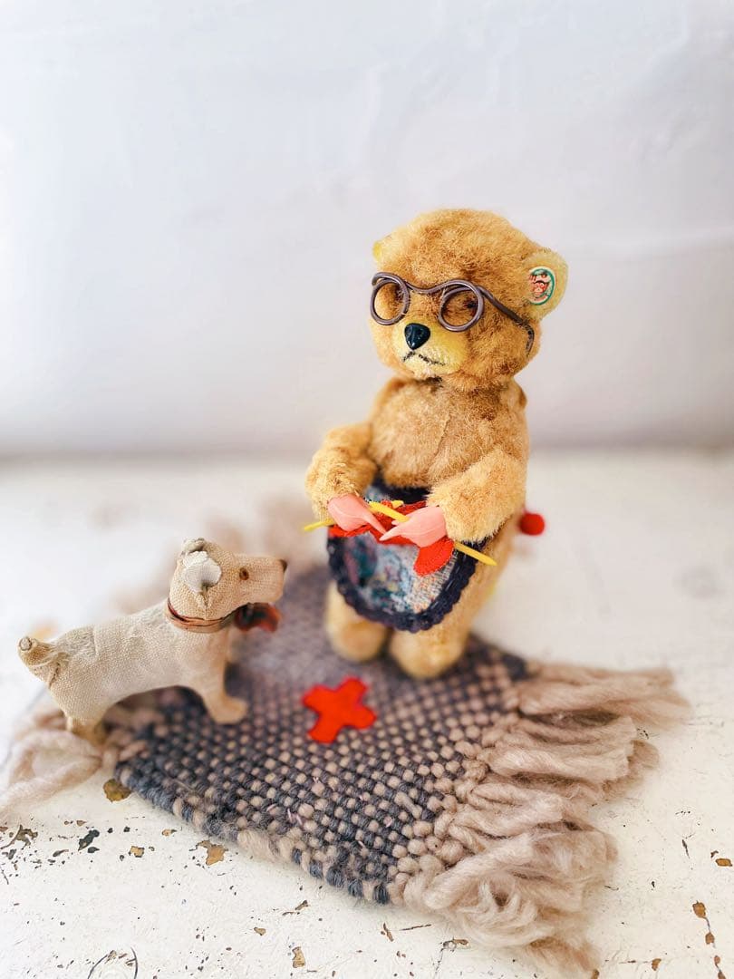 † † † ヴィンテージ ゼンマイ 編み物ベア　アンティークベア † † †