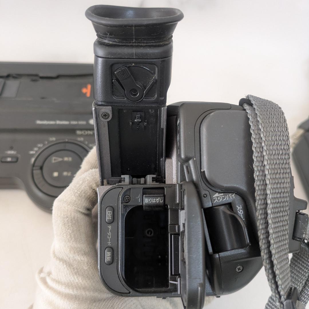 SONY CCD-TR11 8mm ハンディカム HSA-V515 他付属品あり