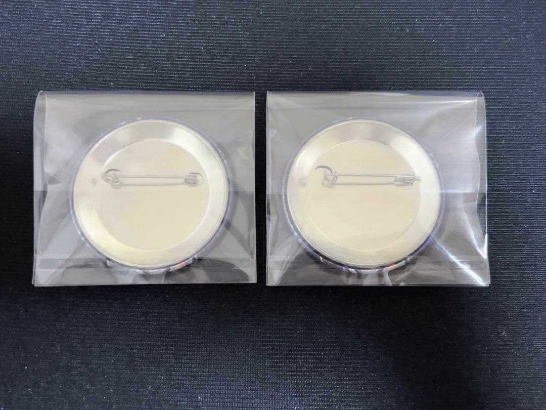 ホロライブ 天音かなた 1stアルバム Unknown DIVA 缶バッジ　2個